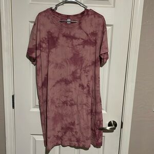 Pink tie-dye T-shirt dress